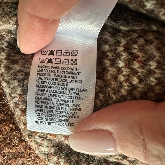 Lucky Women’s Brown and Cream Sweater with Wolf Design - Picture 4 of 5